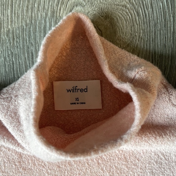 Barely worn like new took tags off before wearing it and it didn’t fit. - Picture 2 of 3